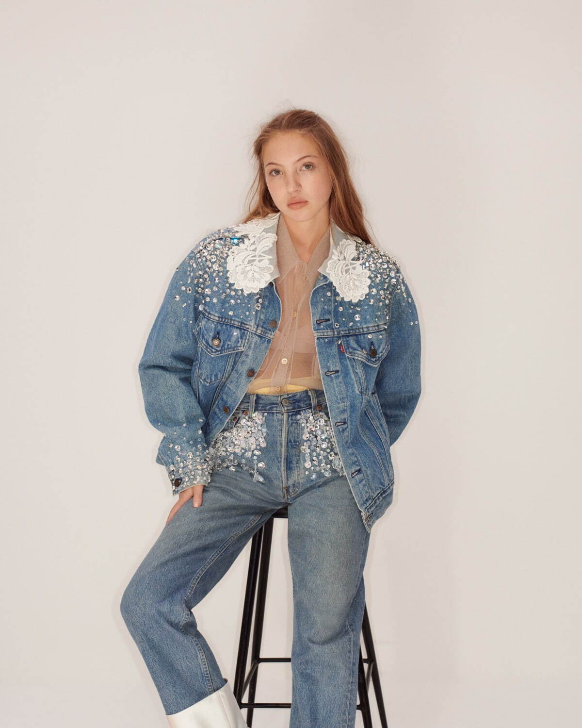 ミュウミュウ×リーバイス、80～90年代のメンズデニムを“パール