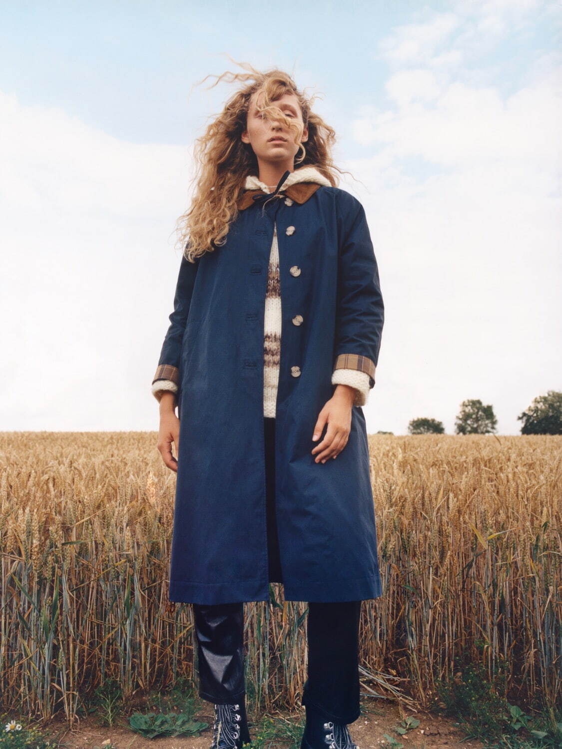 バブアー バイ アレクサチャン第5弾、ゆったりシルエットのロング