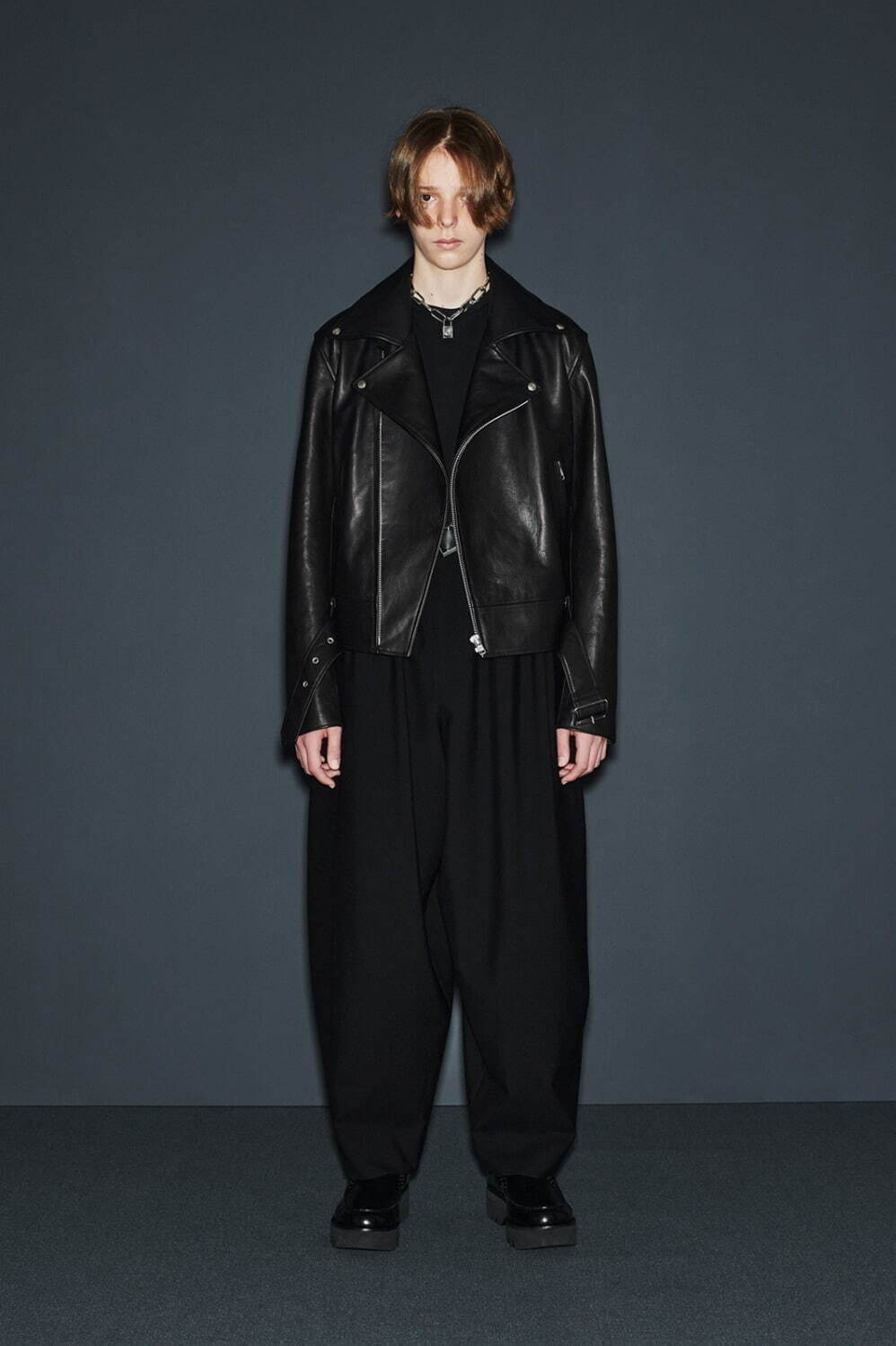 ラッド ミュージシャンの新作ウェア、“猫”の絵画プリントシャツ＆繊細