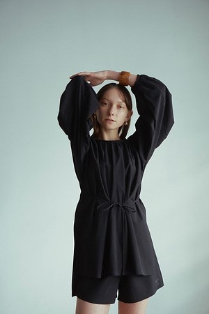 クラネ×スピードのスイムウェア、“日常着”としても使える水着