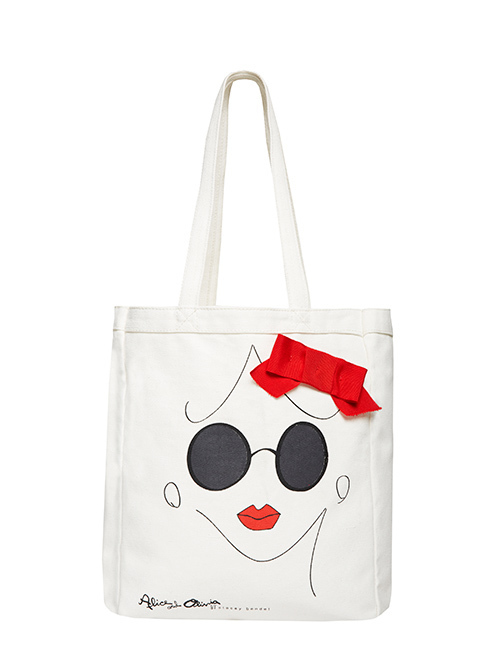 表参道にアリス アンド オリビア初の路面店 - 限定トートバッグなど