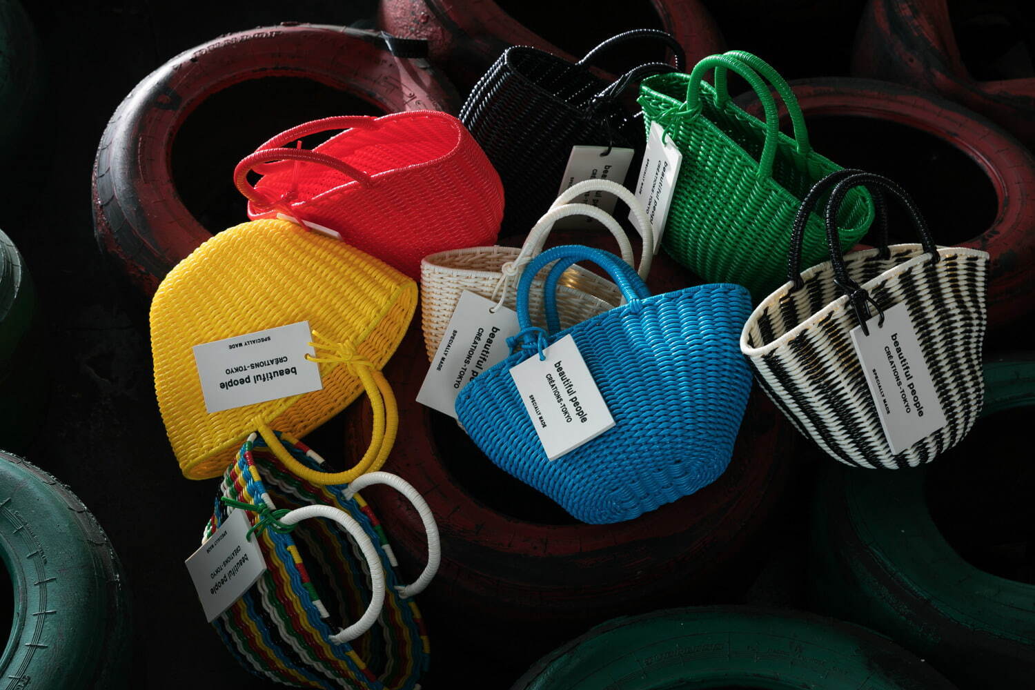 ビューティフルピープル「ネームタグ」新作、軽やかな天然素材の