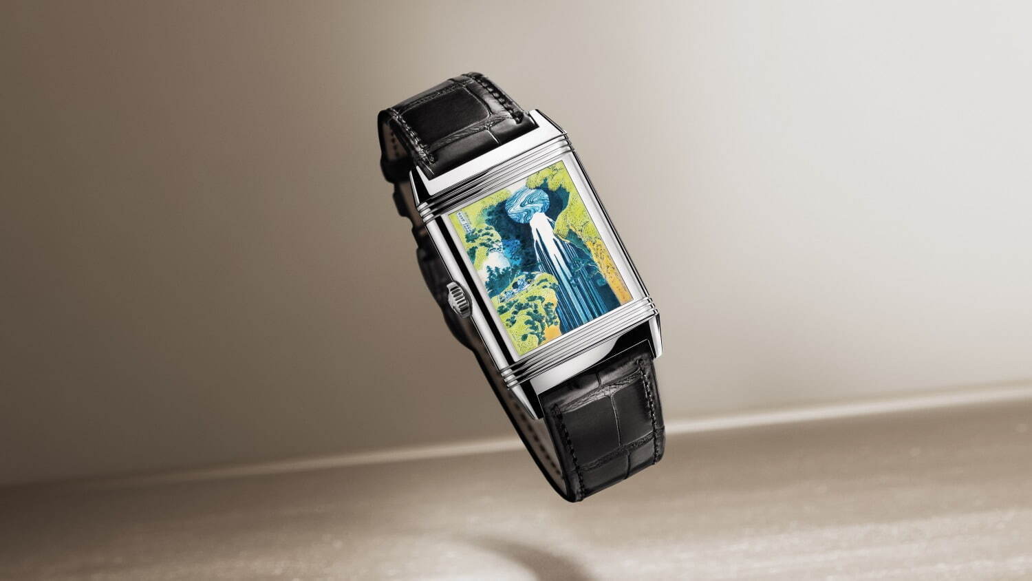 ジャガー・ルクルト限定腕時計、葛飾北斎“滝”作品を繊細なエナメル加工