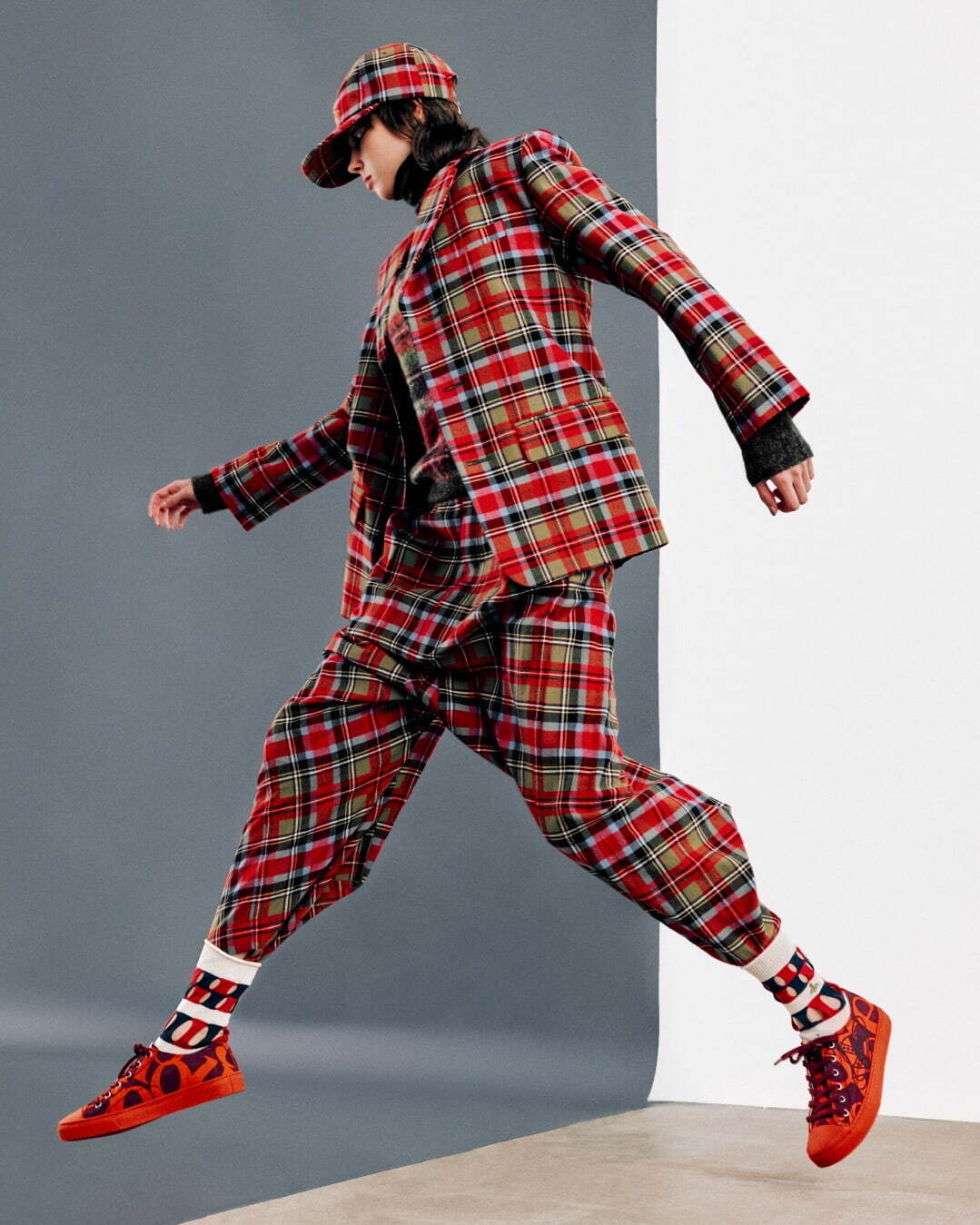 写真22/22｜ヴィヴィアン・ウエストウッド レッドレーベル、鮮やかな