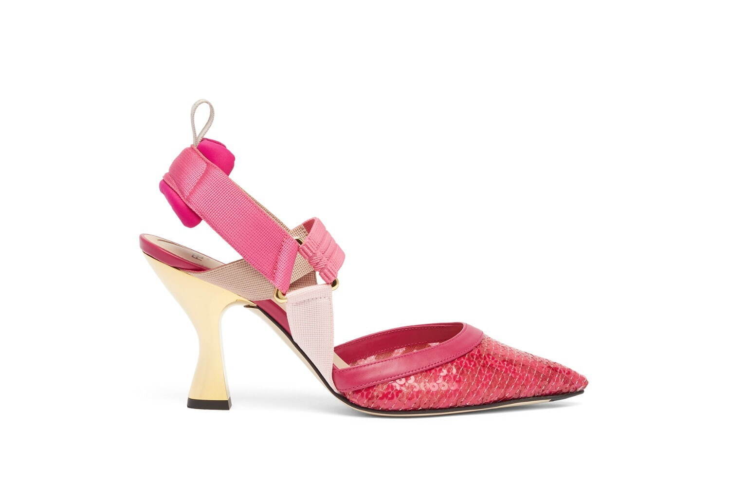 フェンディ23年秋冬レディースシューズ、“伸縮性ストラップ付き”「FF