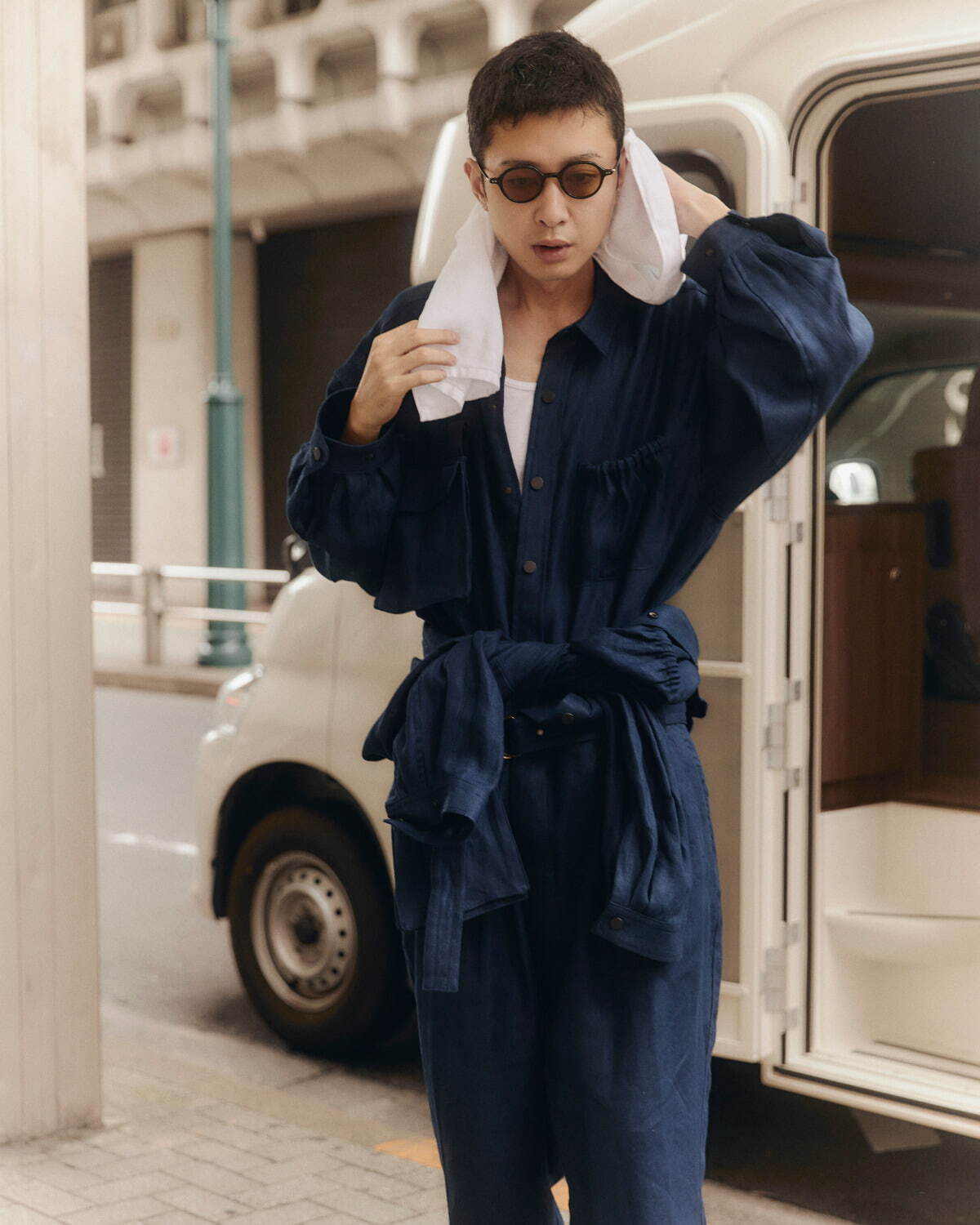 リフォメッド新作、“現場服”テーマのリネン素材ジャンプスーツ - 1LDK