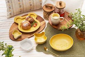 ル・クルーゼ新作テーブルウェア、ディズニー“ミッキーマウス＆プー