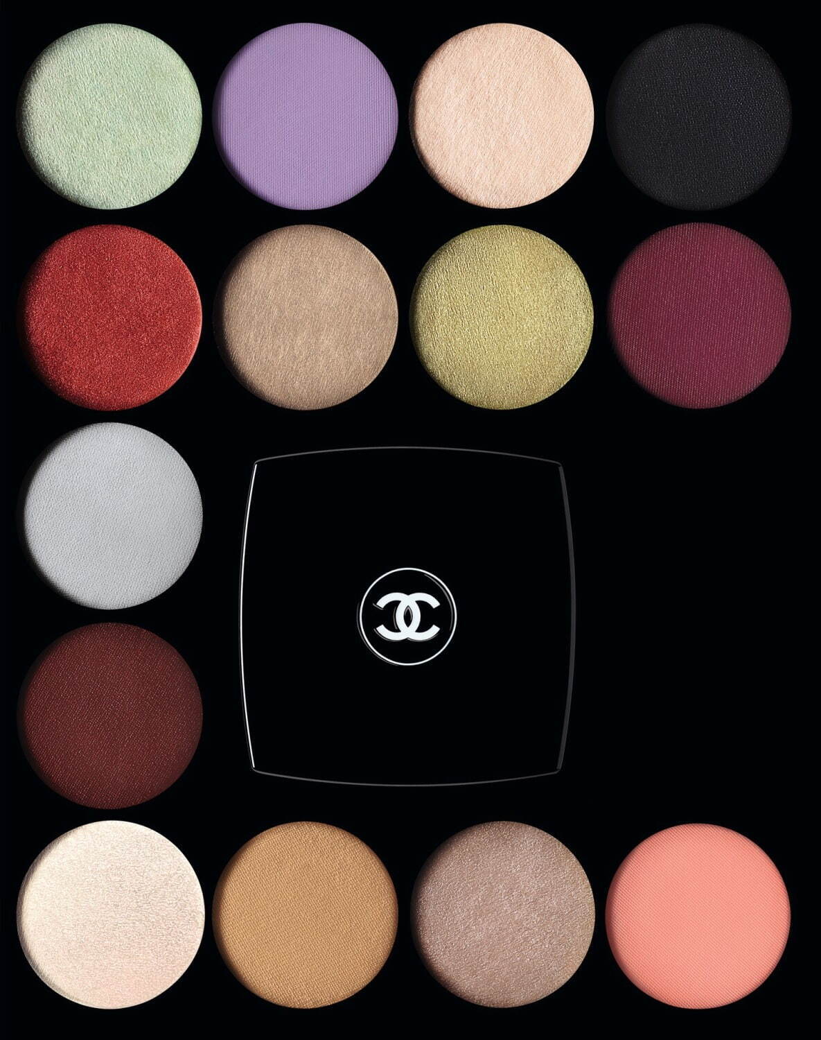 シャネル24年夏コスメ、単色アイシャドウ「オンブル エサンシエル