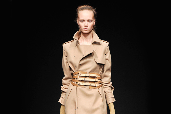 A.F.ヴァンデヴォースト(A.F.VANDEVORST)、2010-2011年秋冬