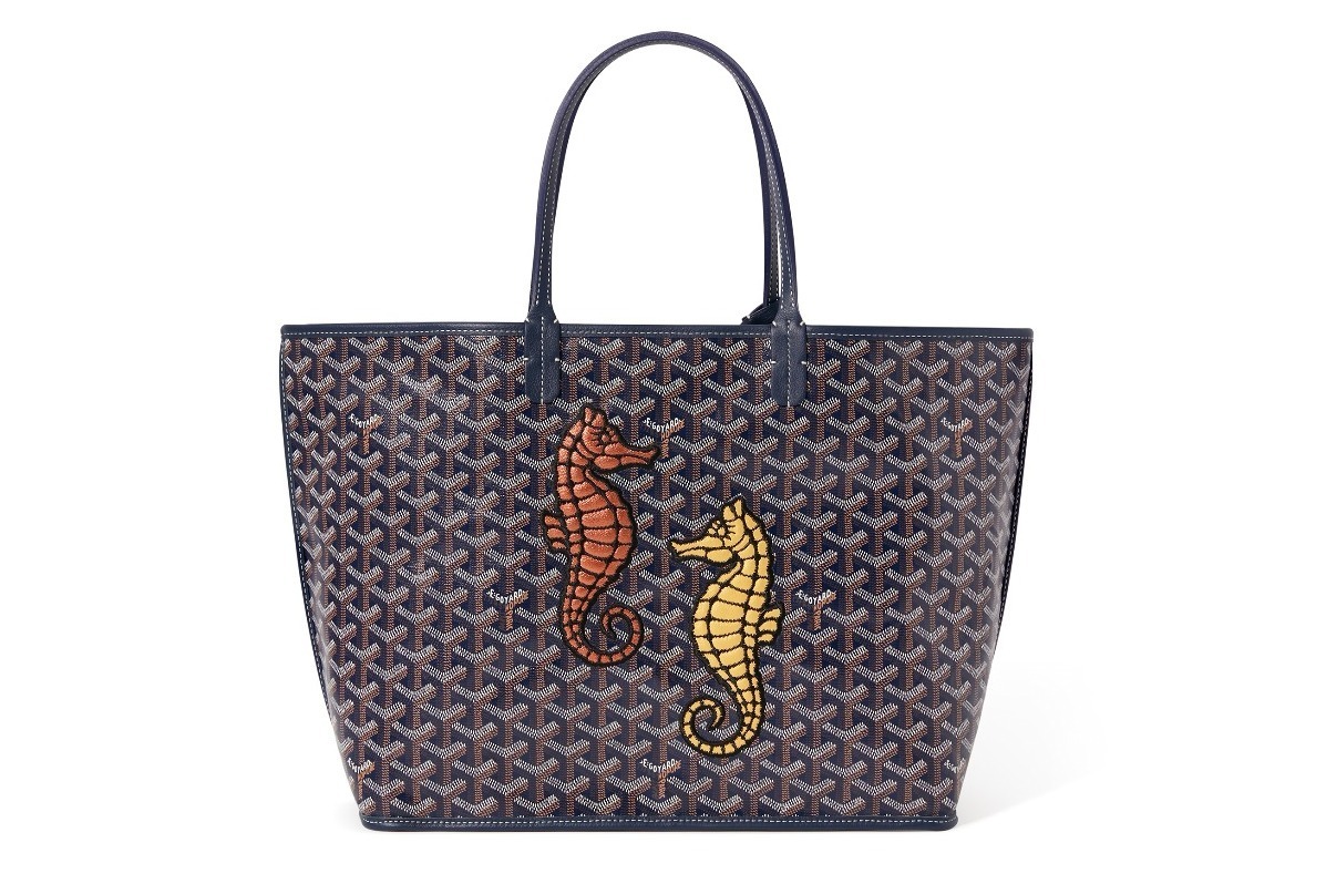 ゴヤール“タツノオトシゴ刺繍”限定トートバッグ、ターコイズカラーの
