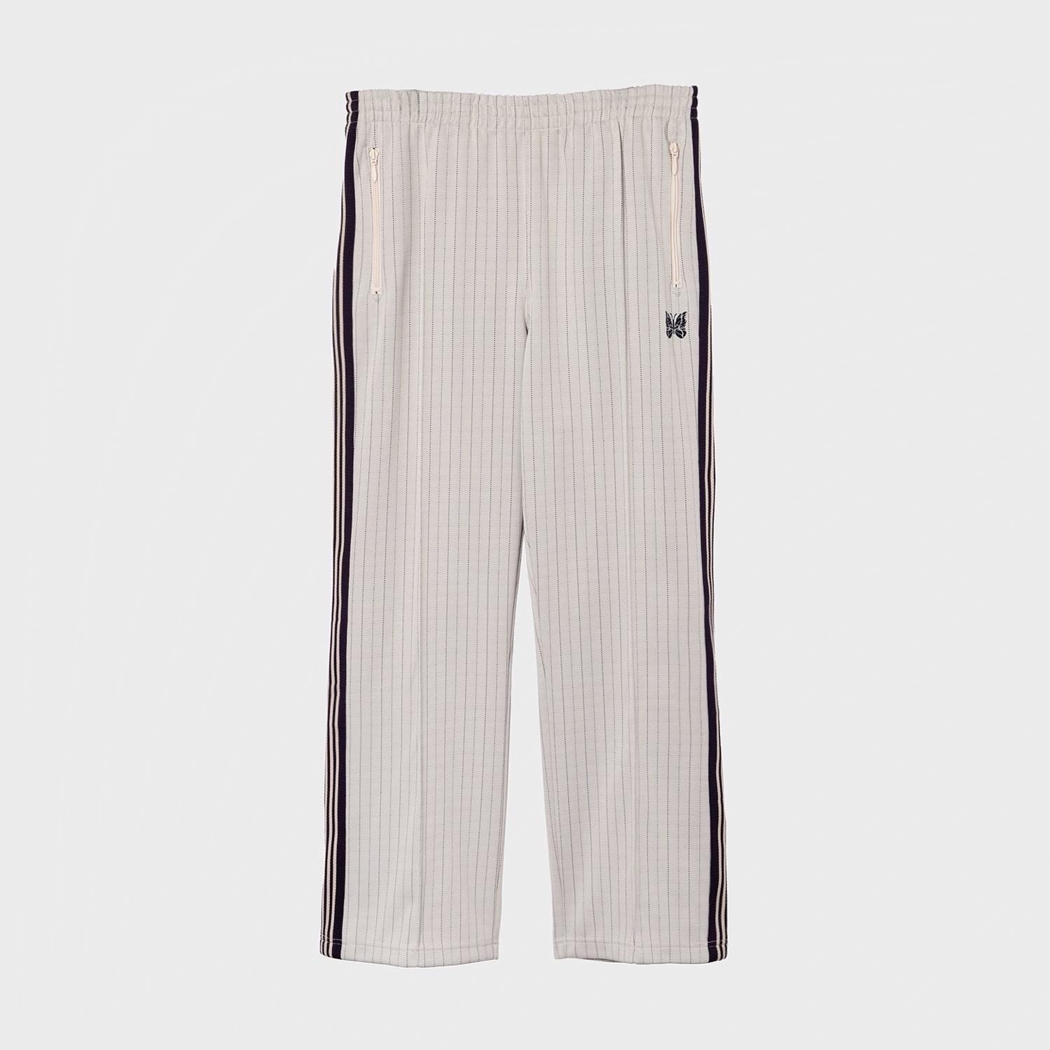 ニードルズ“蝶の刺繍入り”トラックパンツがストライプ柄に