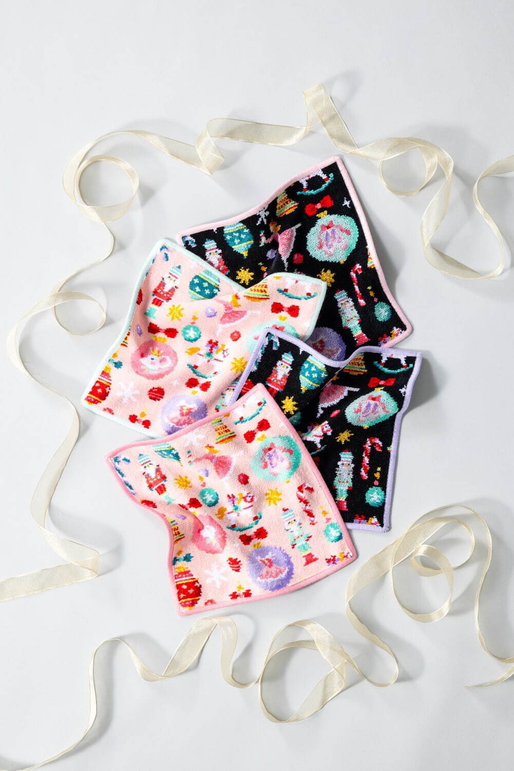 チャコット×フェイラー「くるみ割り人形」クリスマスオーナメント柄の