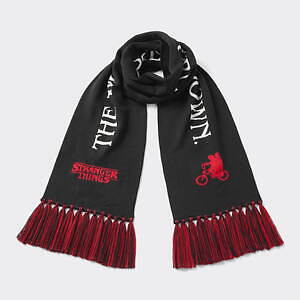 GU「ストレンジャー・シングス 未知の世界」真っ赤なロゴ入り