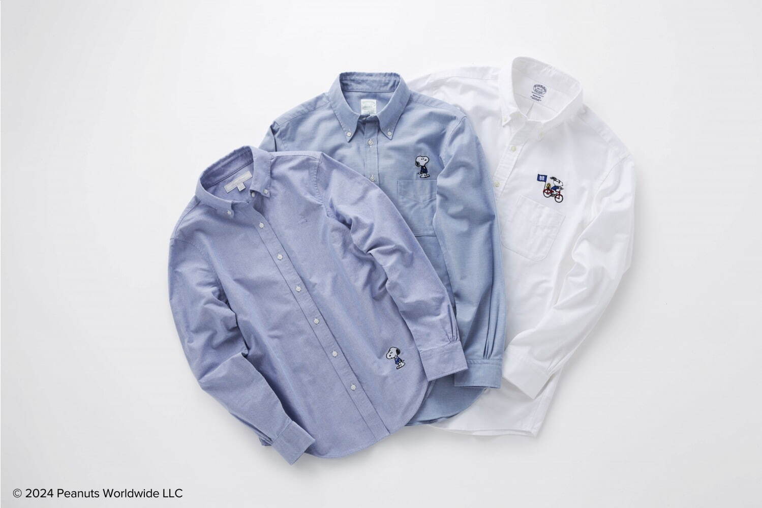 ブルックス ブラザーズ×ピーナッツ、ブレザー＆ニットを着た