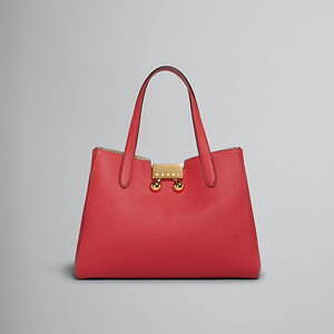 マルニ25年春夏バッグ「トランカルー トート」ゴールドのクロージャー