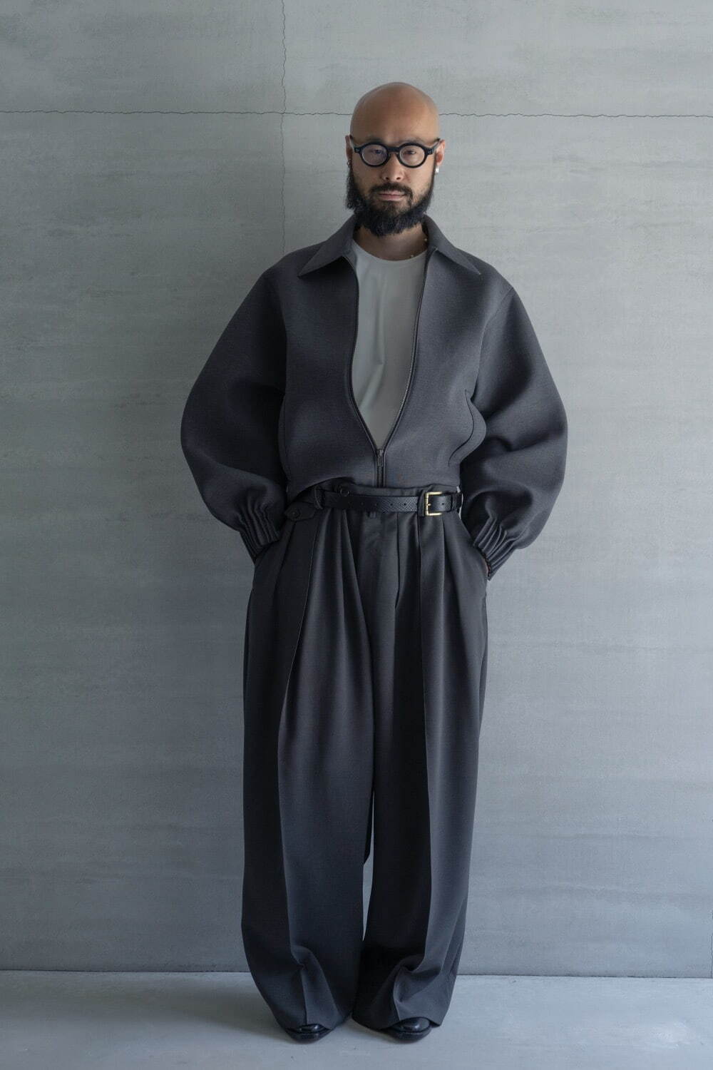 レインメーカー“陶磁器や彫刻”に着想、立体フォルムのジャケット