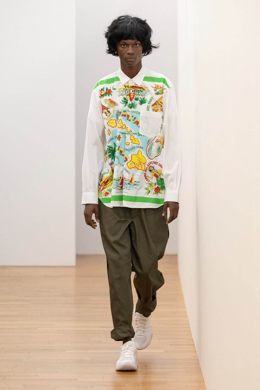 コム デ ギャルソン・シャツ 2025年秋冬コレクション - 色彩のリズム