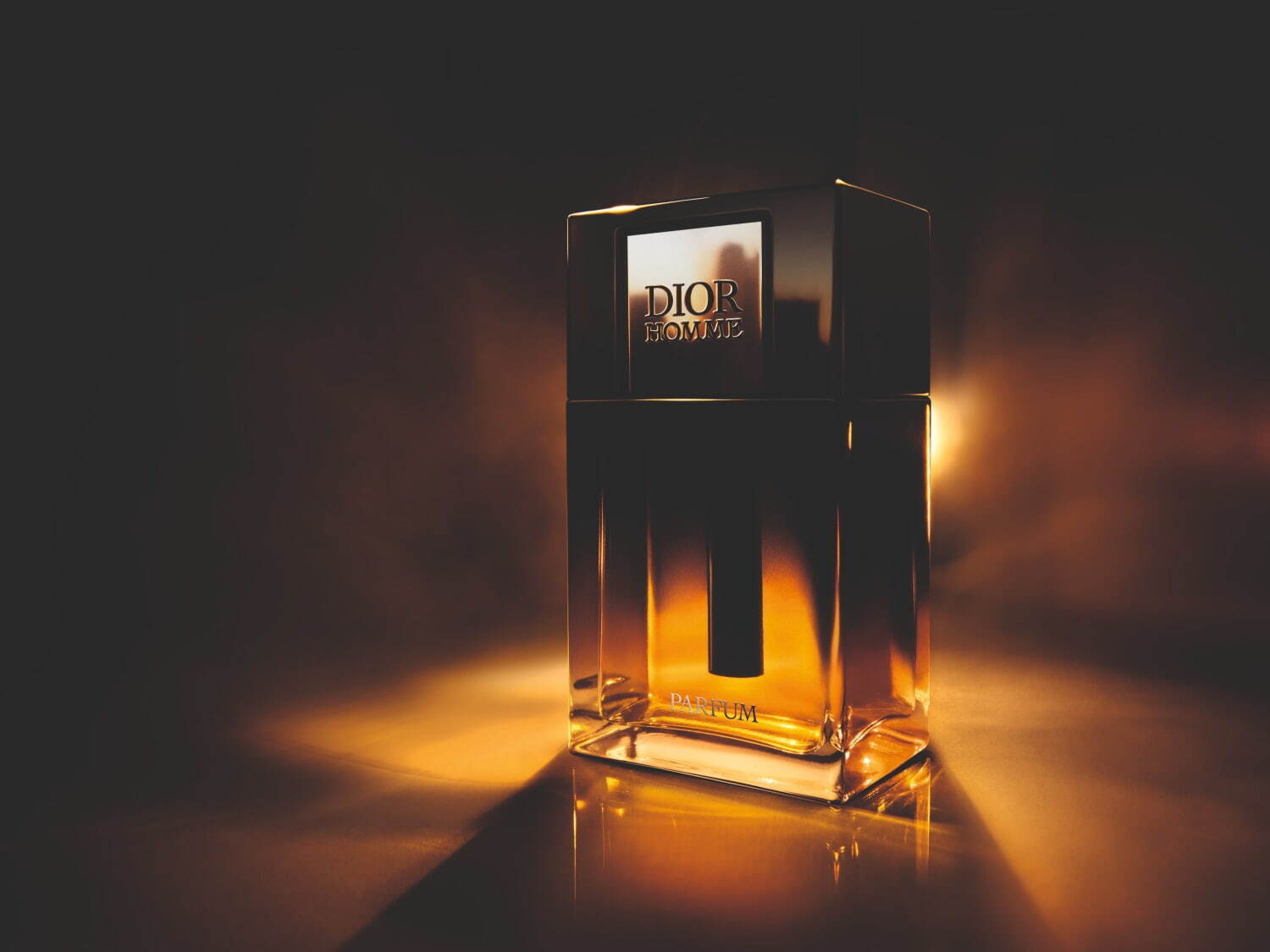 ディオール25年夏メンズ香水、“アイリスが主役”「ディオール オム