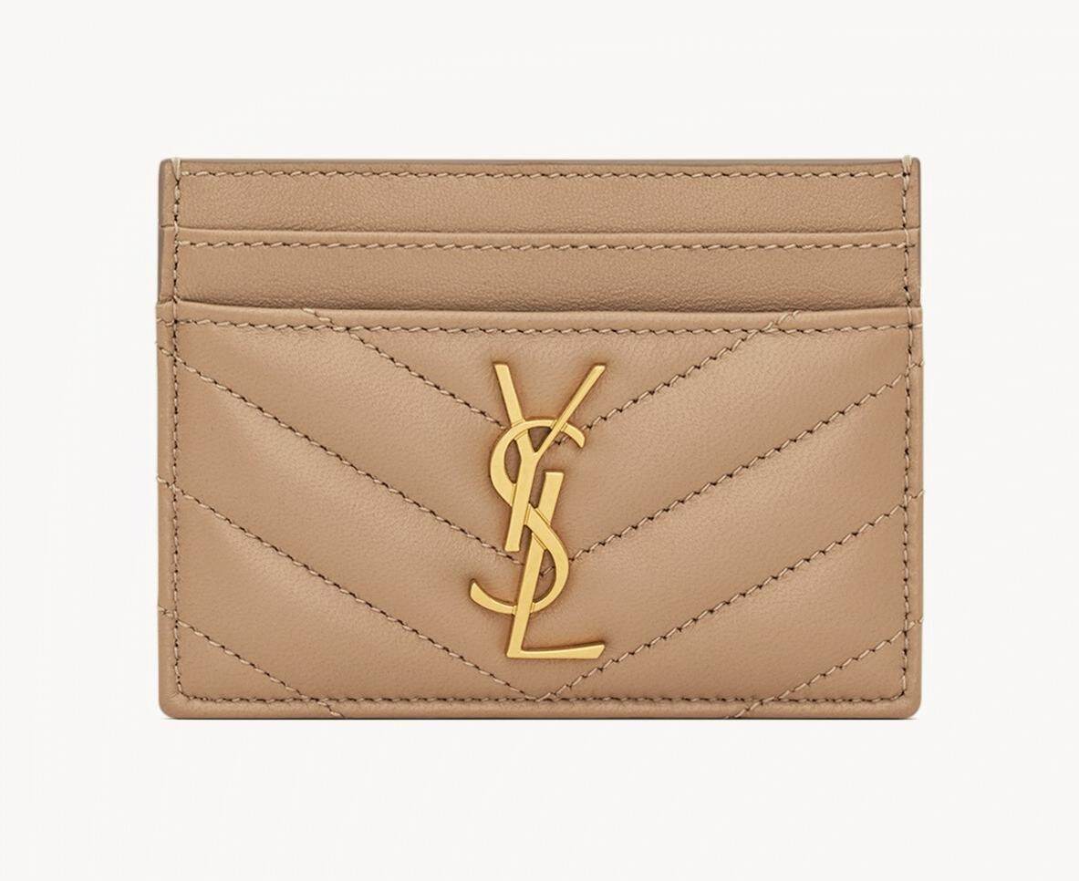 サンローランのV字キルティング財布、“モロッコのヴィラ”着想ボルドー