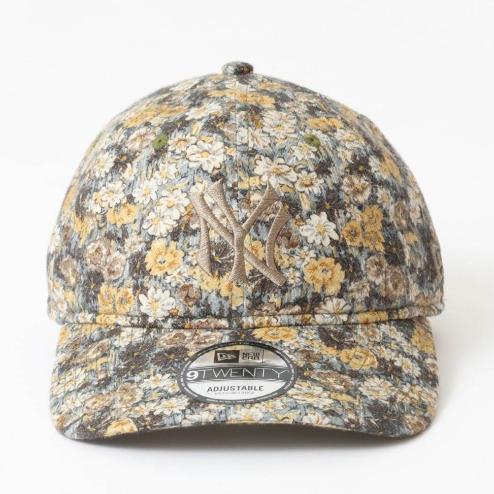 ニューエラ「9TWENTY」ボタニカル柄の限定キャップ＆キーホルダー