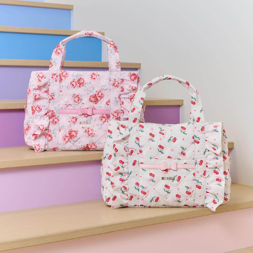 キャス キッドソン×メゾ ピアノ、花柄プリントのフリルトートバッグや