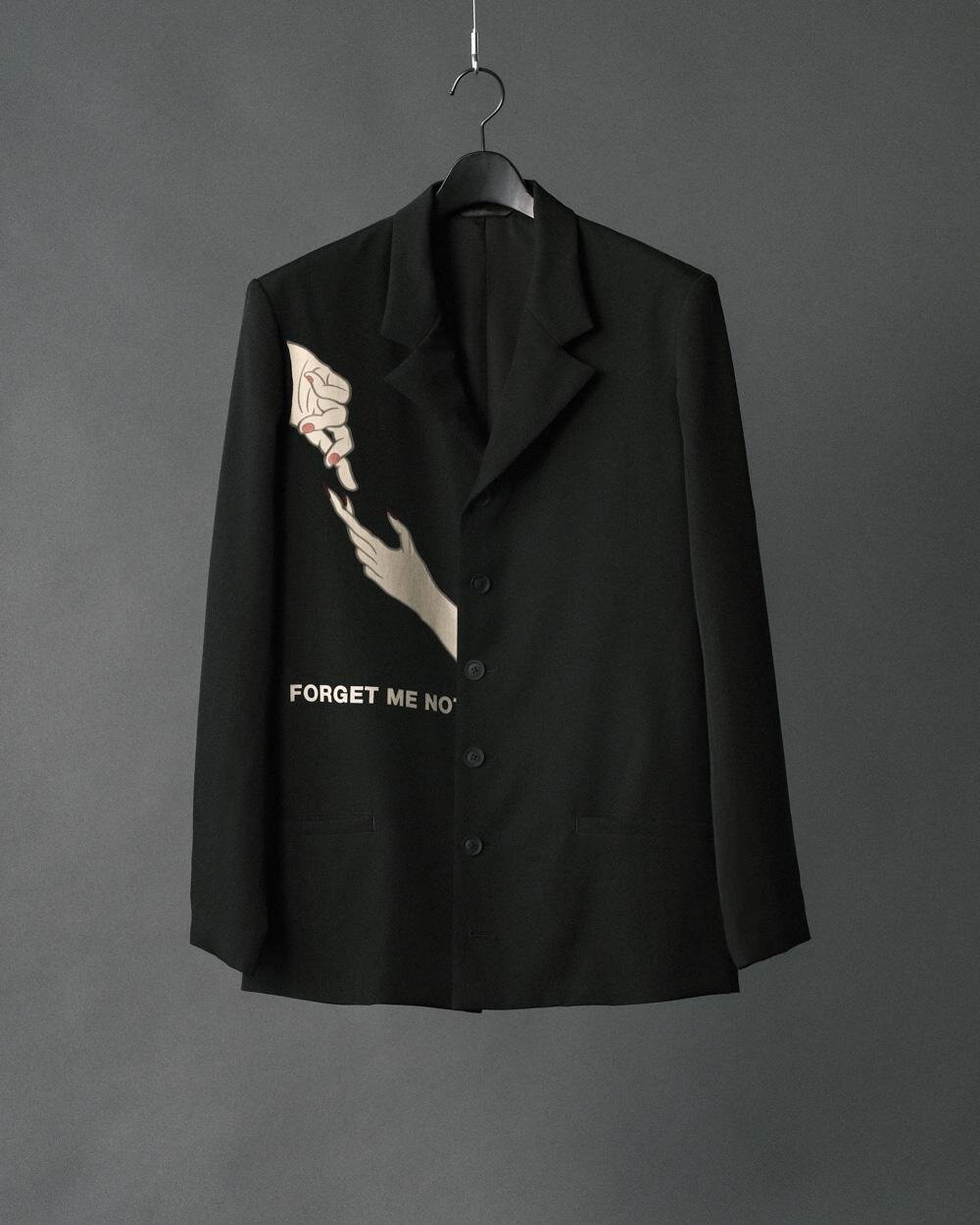 ヨウジヤマモト“ハサミや手”プリントのメンズウールギャバジャケット