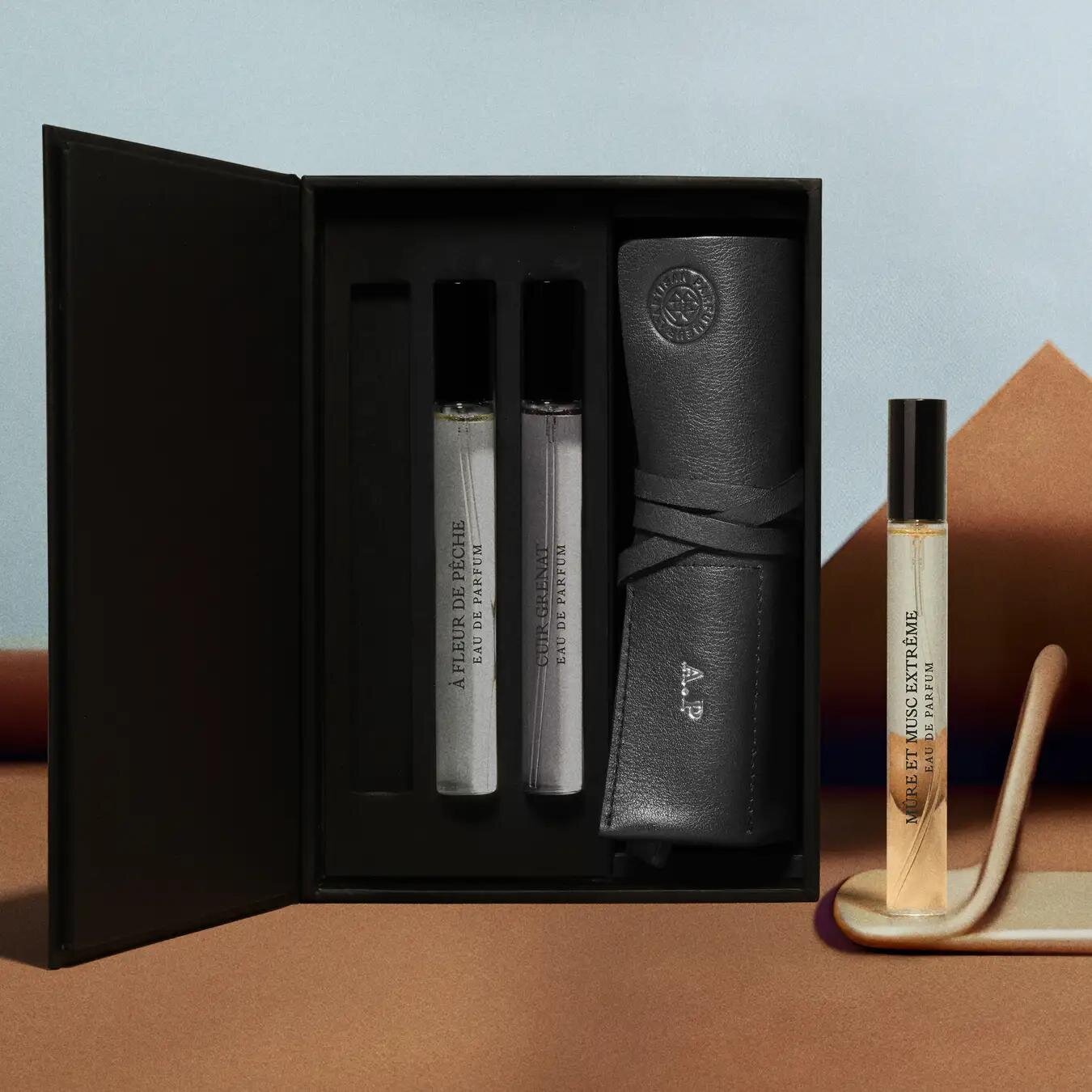 ラルチザン パフューマー2025年クリスマスコフレ第3弾、“レザーポーチ