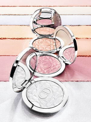 ディオール フォーエヴァー」の新ハイライター誕生、“ジェル パウダー