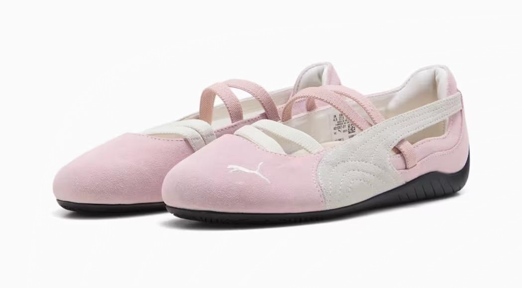 プーマ「スピードキャット」バレエシューズ風ゴムバンド付きスニーカー