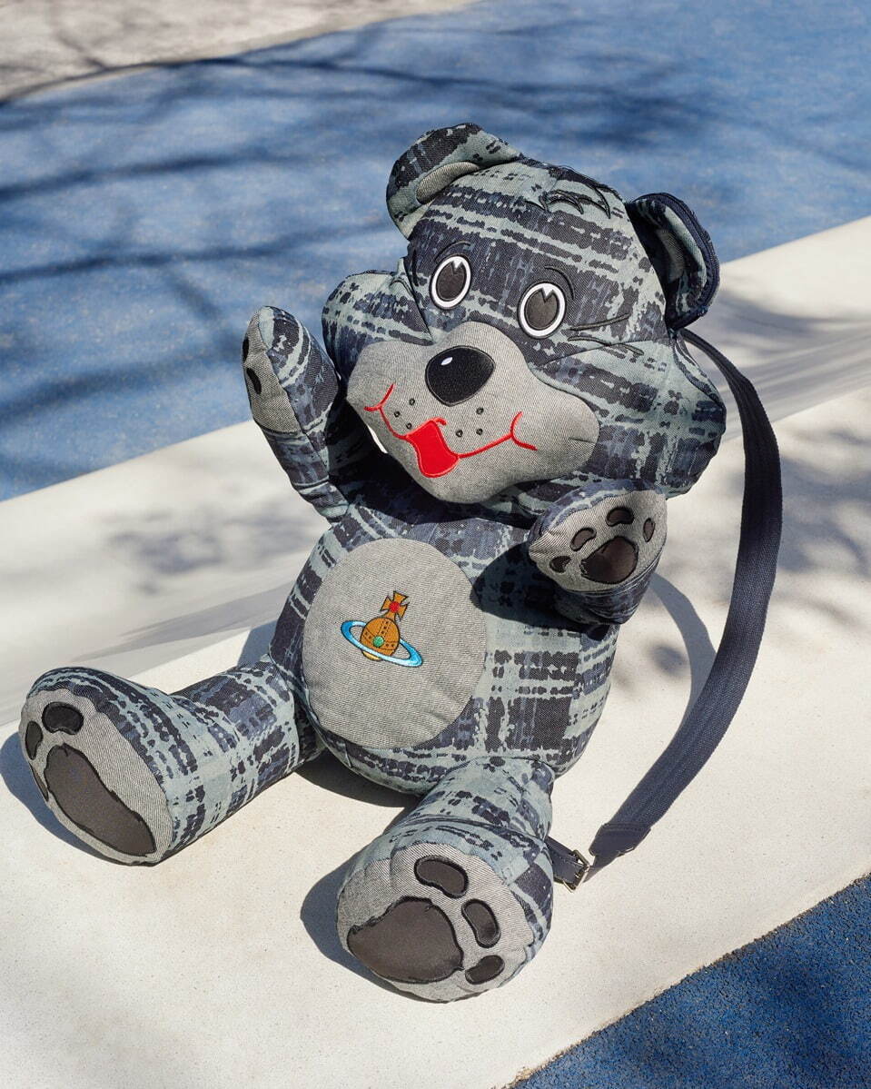 ヴィヴィアン・ウエストウッド「デニム×タータン柄」“ぬいぐるみ風