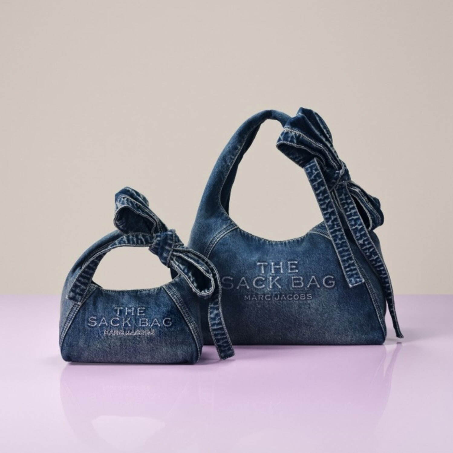 マーク ジェイコブス“大ぶりリボン”付き「ザ サック バッグ」ソフト