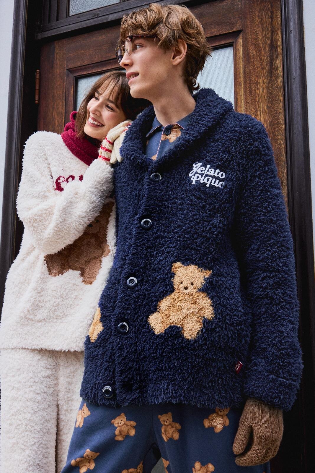 ジェラート ピケ25年クリスマス、“ちょこんと座るベア”のふわふわ