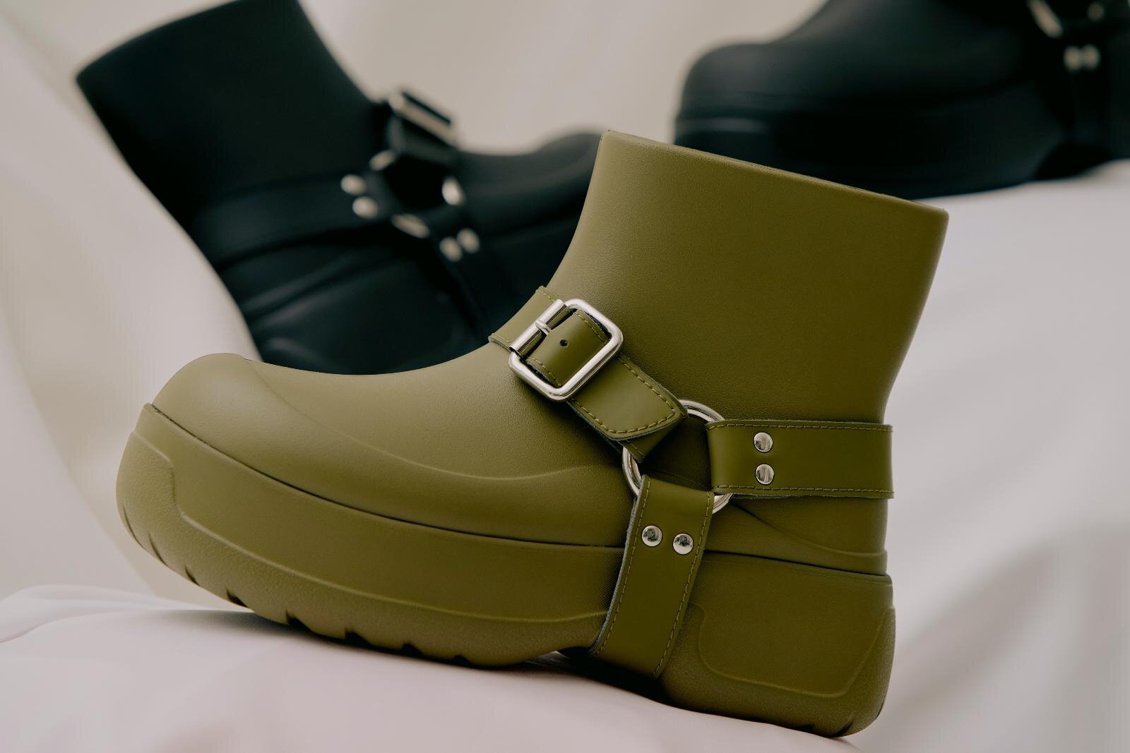 ジェフリーキャンベル“パイソン柄”厚底ショートブーツ＆レースアップ