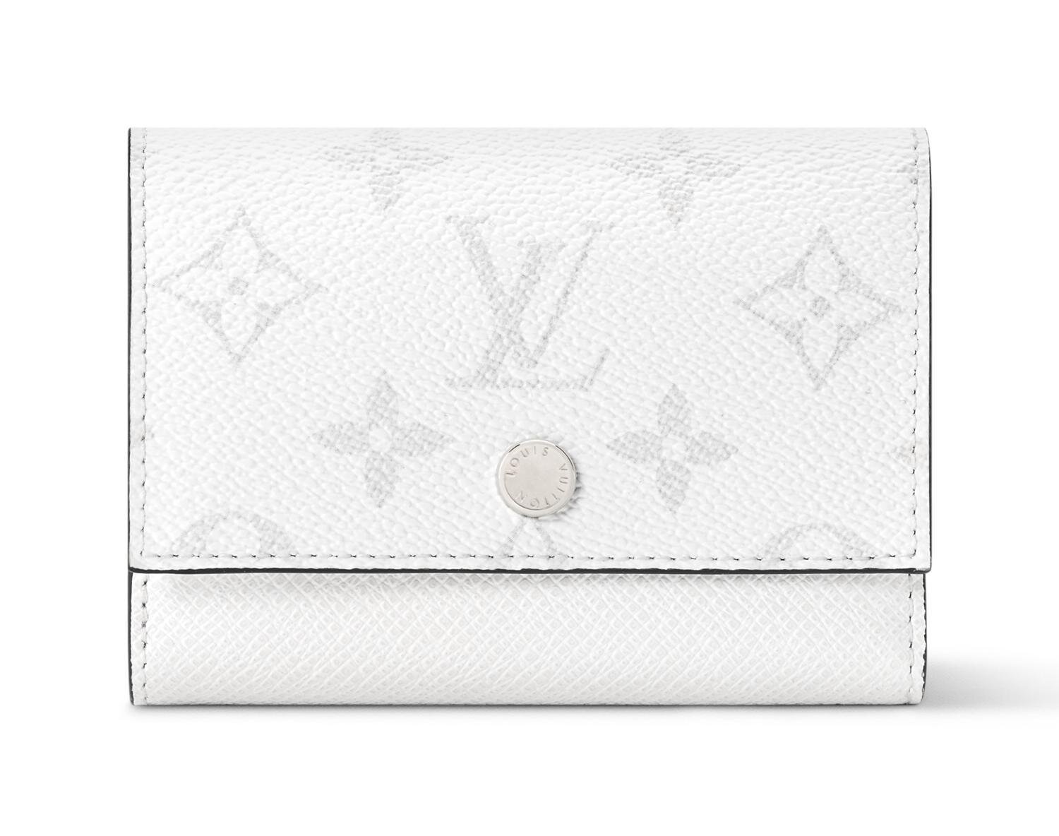 ルイ・ヴィトンのモノグラム財布、上品ネイビーのミニウォレット