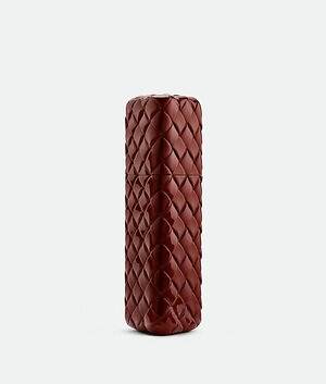 ボッテガ・ヴェネタ“編み込み”フレグランスケースに26年春新色、香りを