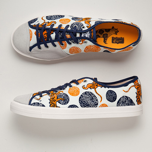 オニツカタイガー×布ブランドmakumo、納豆や虎柄のコラボスニーカー