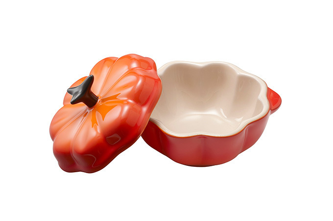 ル・クルーゼからハロウィン限定「かぼちゃ型のお鍋」ミニサイズやお