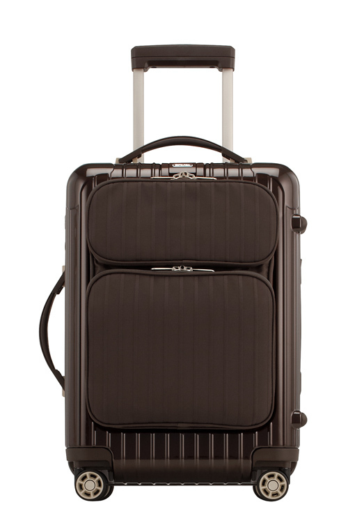 リモワ(RIMOWA)から