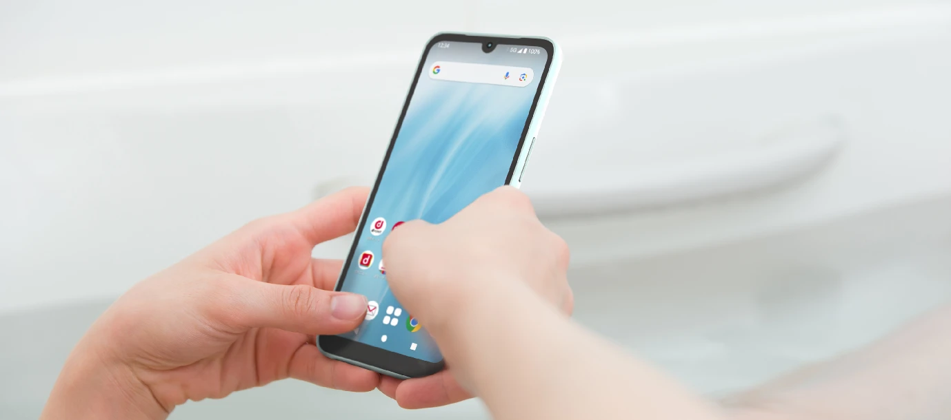 arrows We2 F-52E：製品紹介 | FCNT合同会社