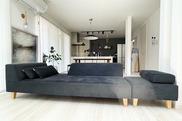 PIVO 3人掛け + PIVO スツール | お客様の声 | ソファ専門店FLANNEL SOFA