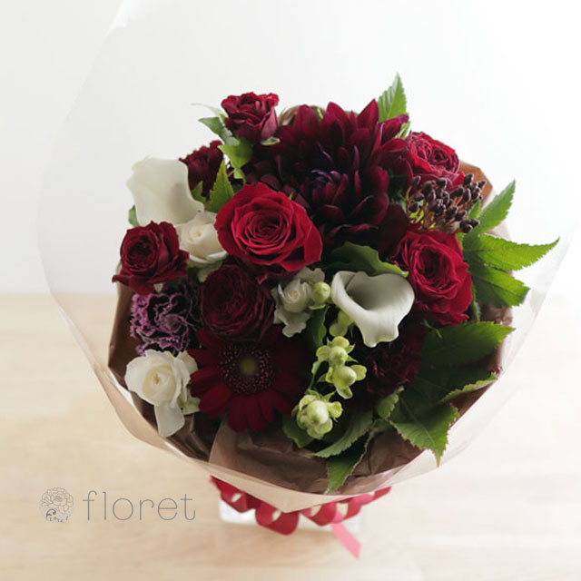 赤系デザイナーお任せ花束・ブーケM｜フラワーギフト・花の通販サイト