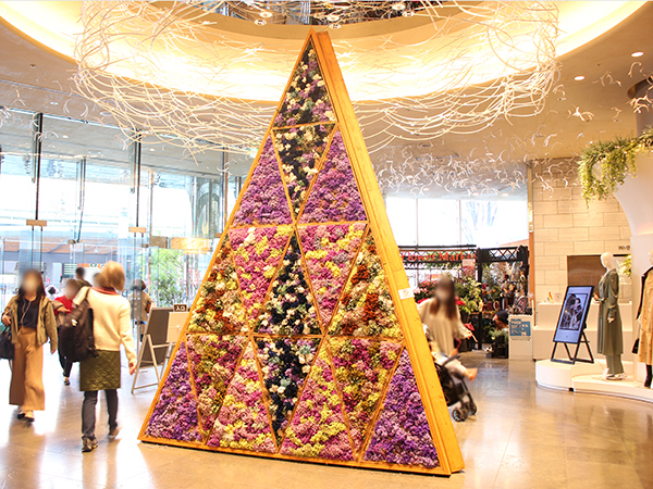 丸井各店舗にてドライフラワーのオブジェを設置｜制作事例・実績【花門