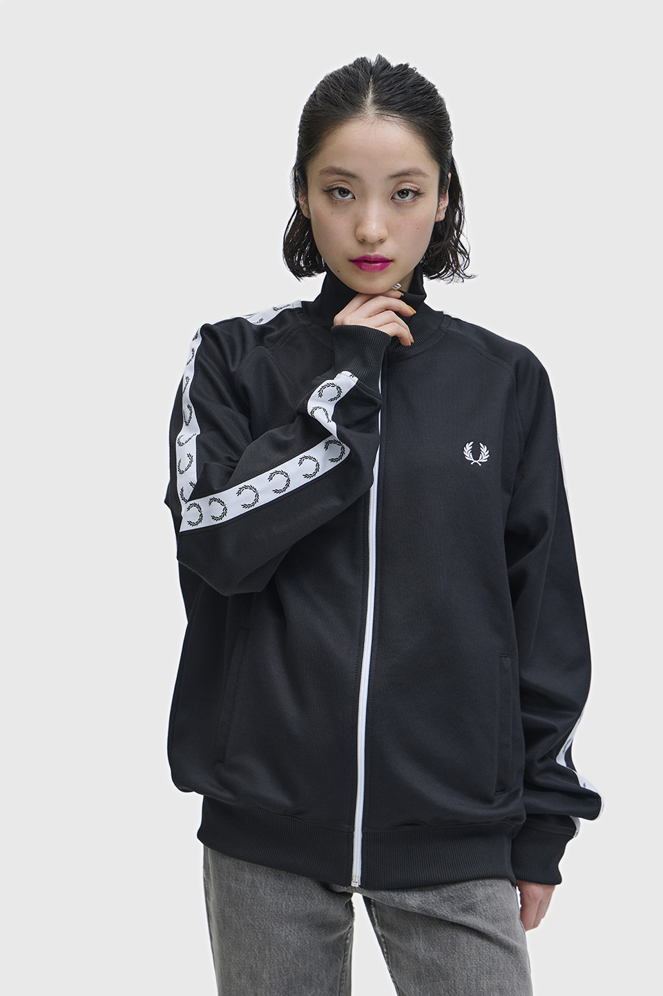 Taped Track Jacket(S 198：BLACK): | FRED PERRY JAPAN | フレッド