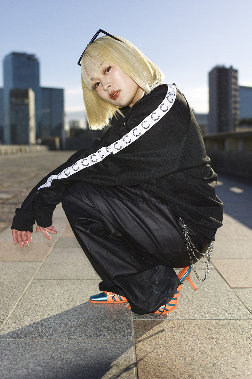 Taped Track Jacket(S 198：BLACK): | FRED PERRY JAPAN | フレッド