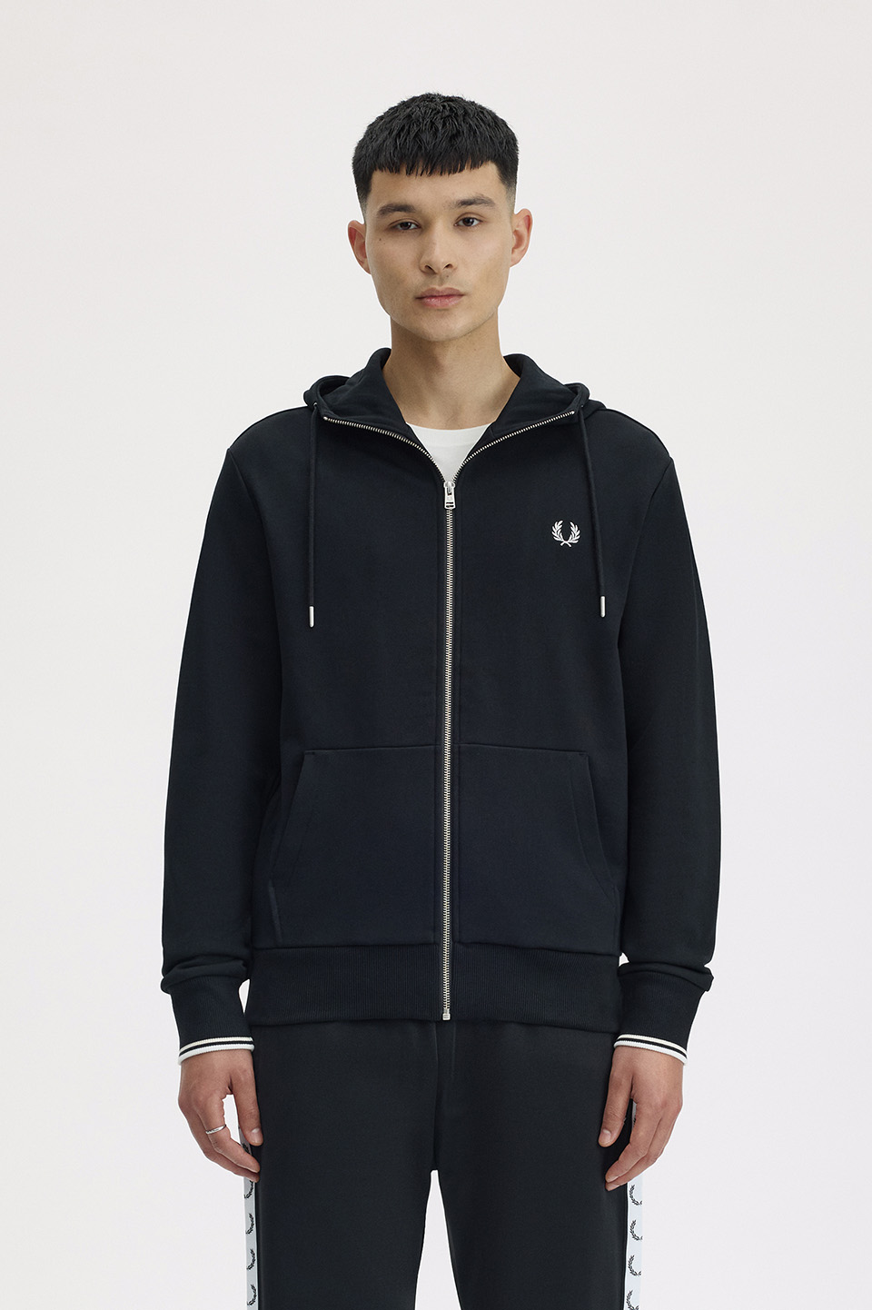Hooded Zip Through Sweatshirt(S 198：BLACK): | FRED PERRY JAPAN
