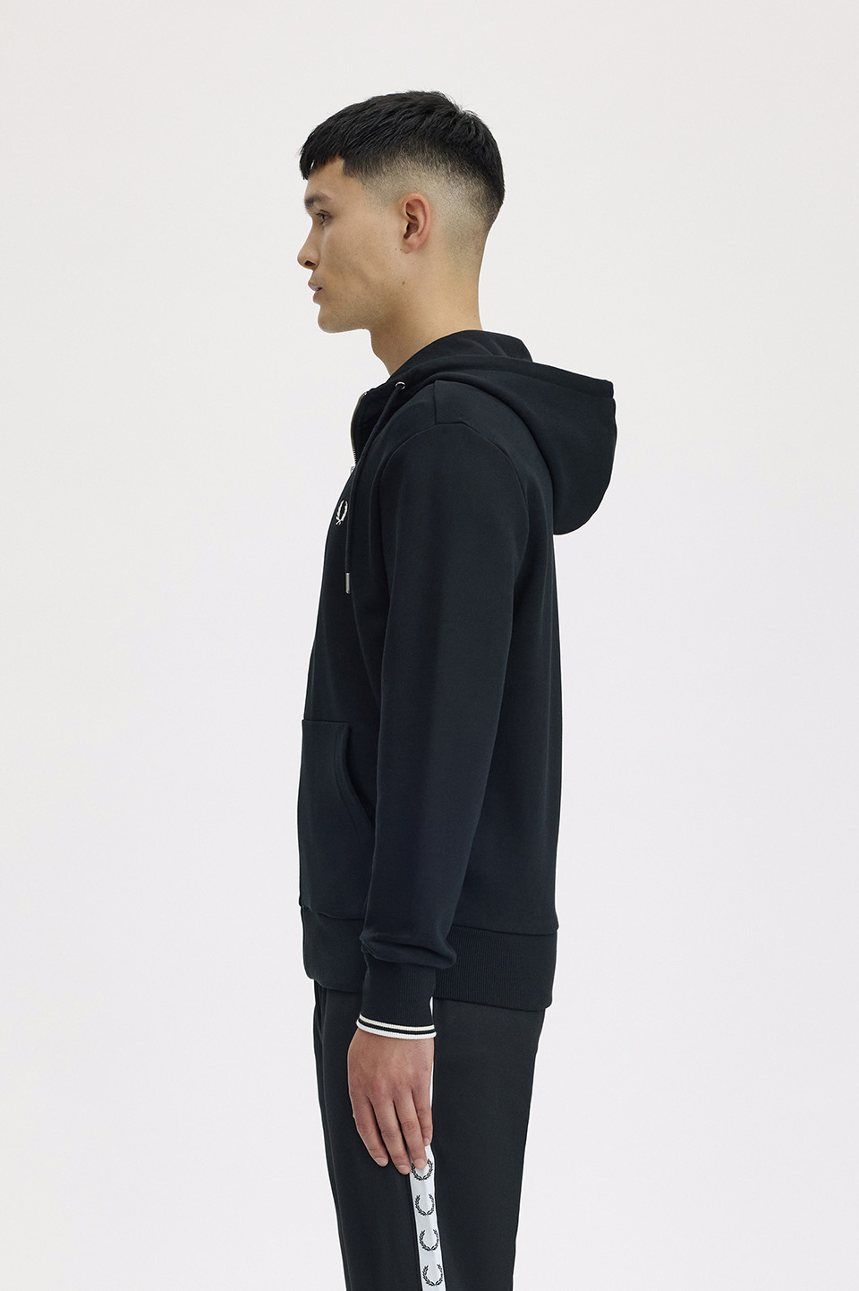 Hooded Zip Through Sweatshirt(S 198：BLACK): | FRED PERRY JAPAN