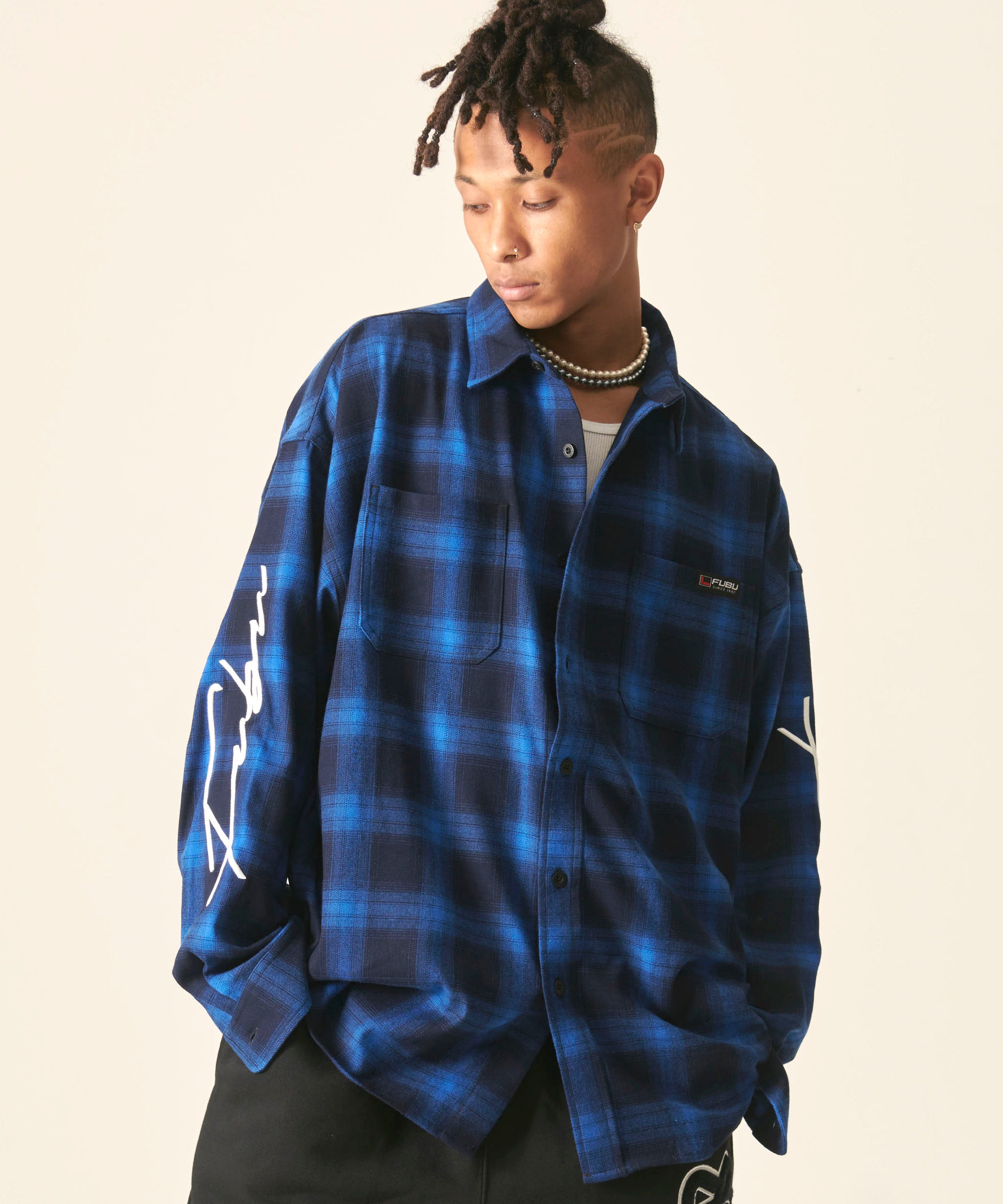 FUBU フブ トップス 長袖チェックシャツ 。FUBUはアメリカの代表的な