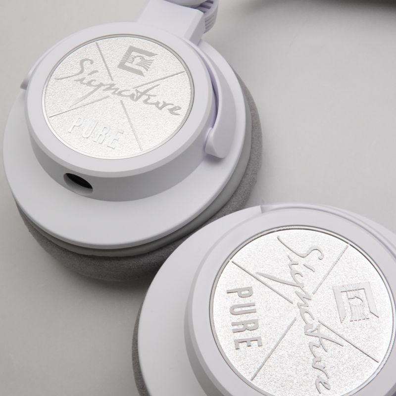 ULTRASONE Signature PURE WHITE [ULT-SIG-PURE-WHT] 中古