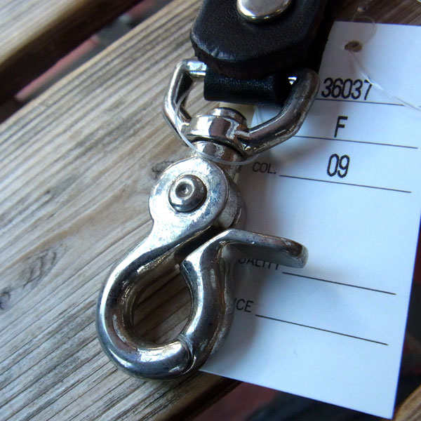 HTC FLOWER LEATHER KEY HOLDER フラワーレザーキーホルダー