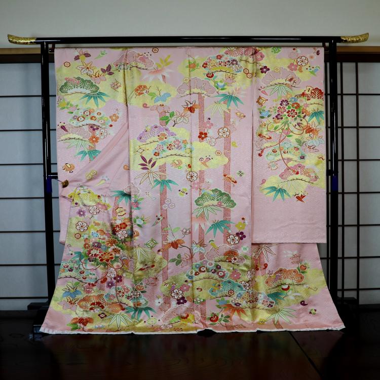 吾妻徳穂・逸品振袖┃吉澤友禅【菊京屋】